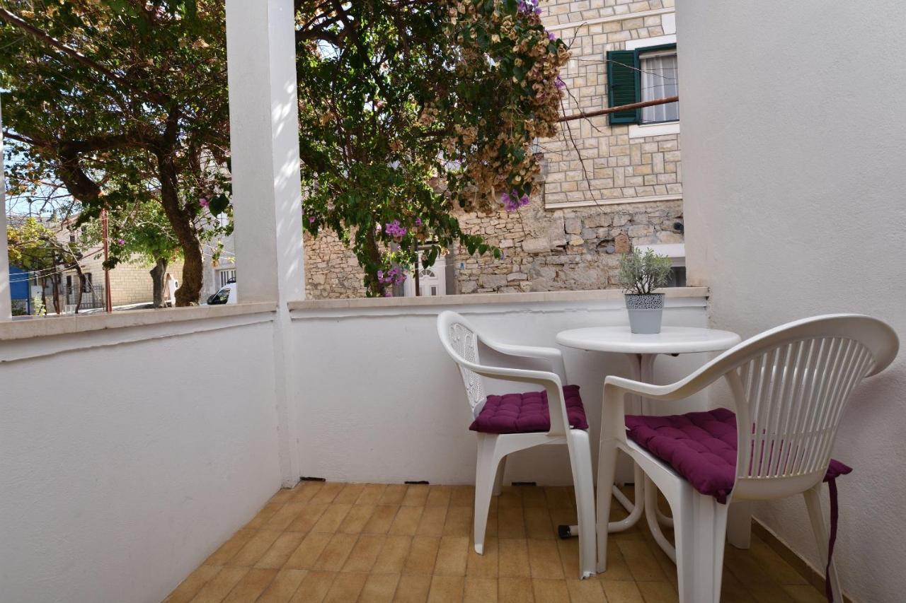 Apartments And Rooms Jakov Primošten Екстериор снимка