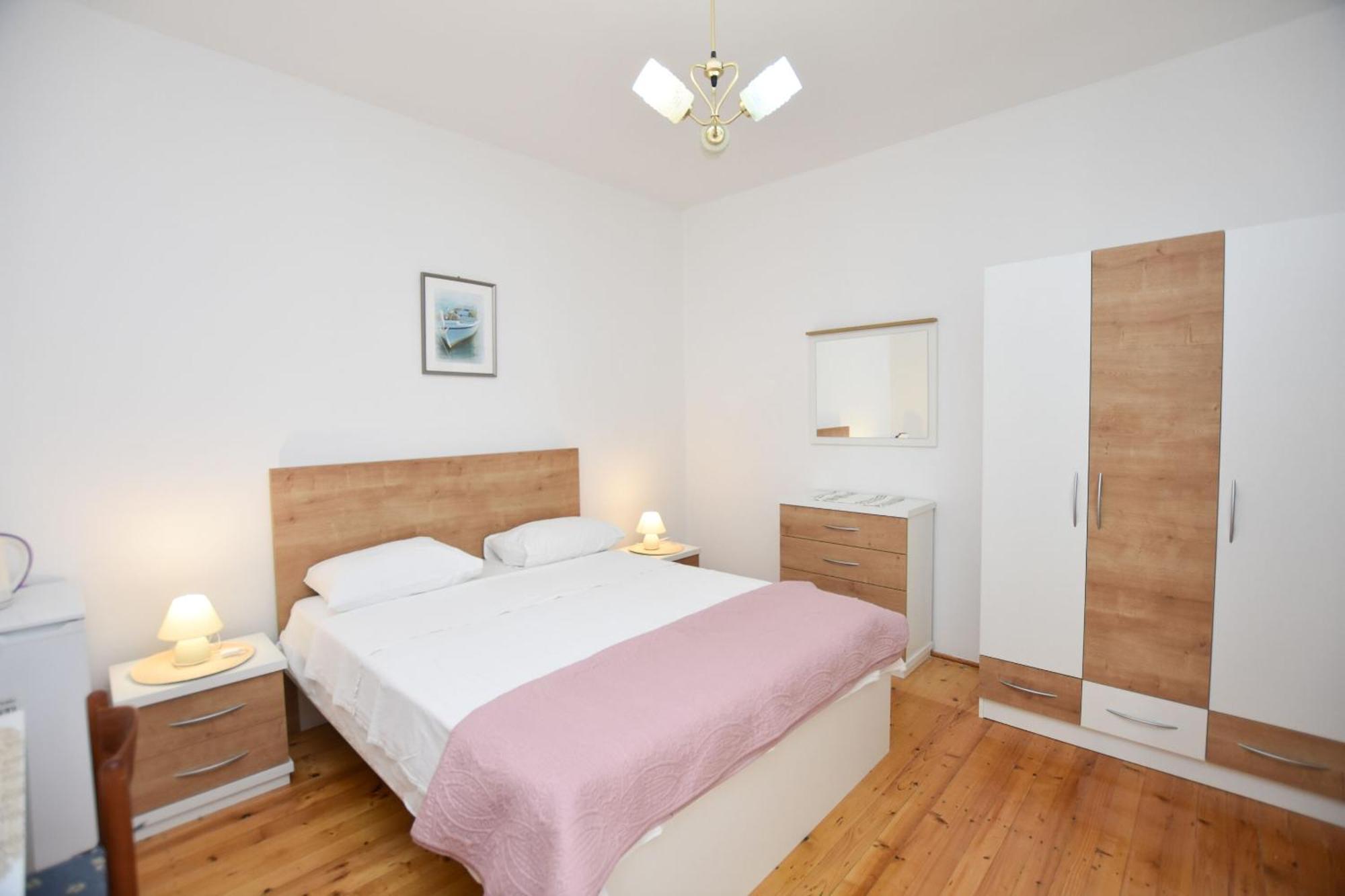 Apartments And Rooms Jakov Primošten Стая снимка