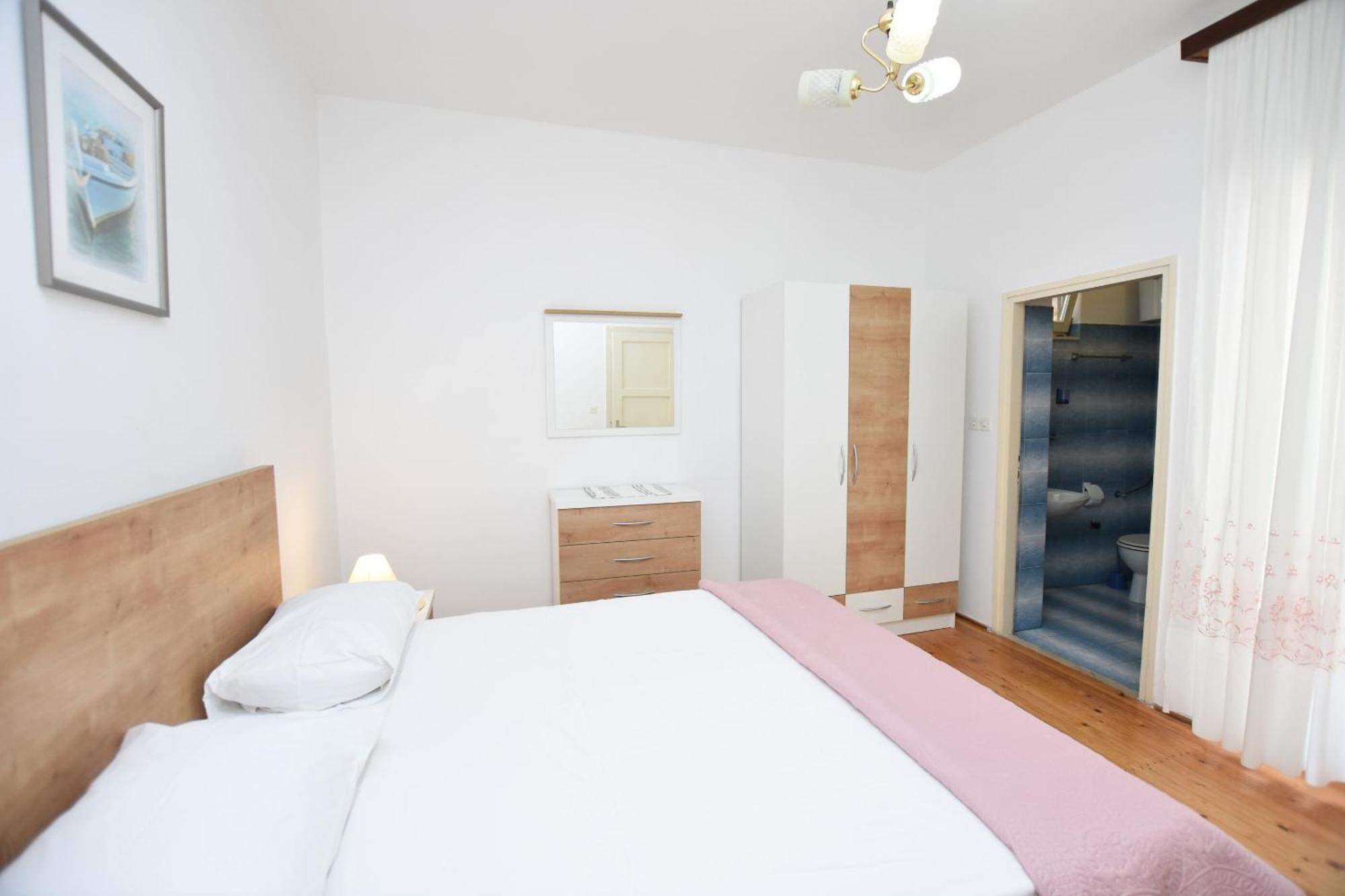 Apartments And Rooms Jakov Primošten Стая снимка
