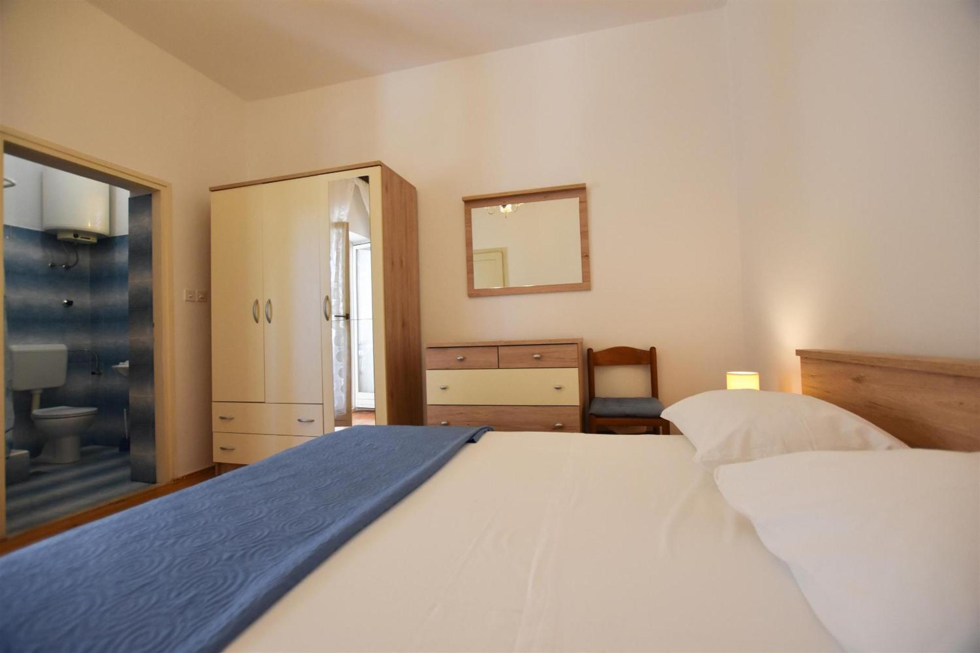 Apartments And Rooms Jakov Primošten Стая снимка