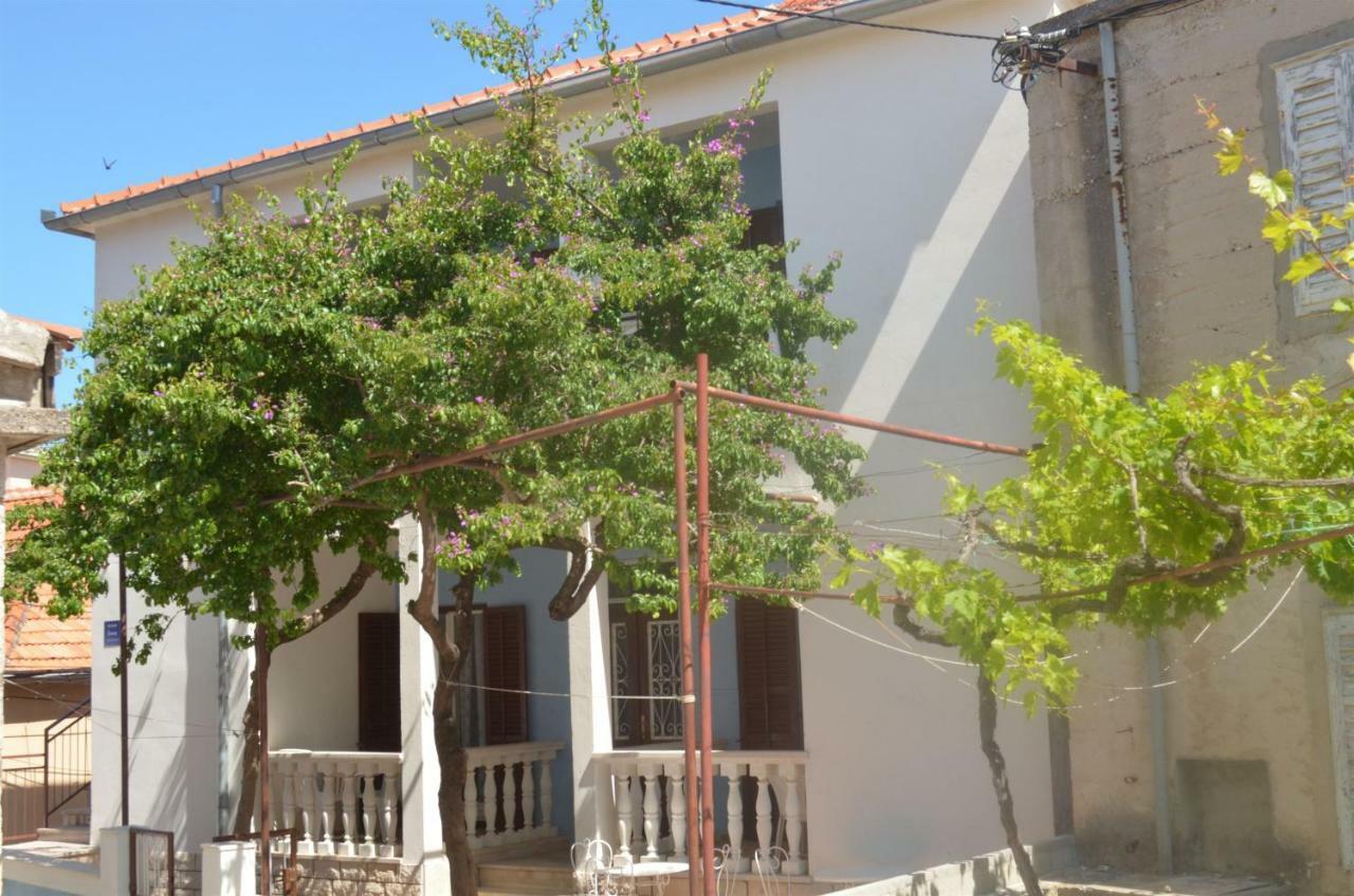 Apartments And Rooms Jakov Primošten Екстериор снимка