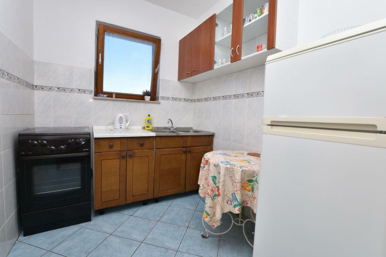 Apartments And Rooms Jakov Primošten Екстериор снимка