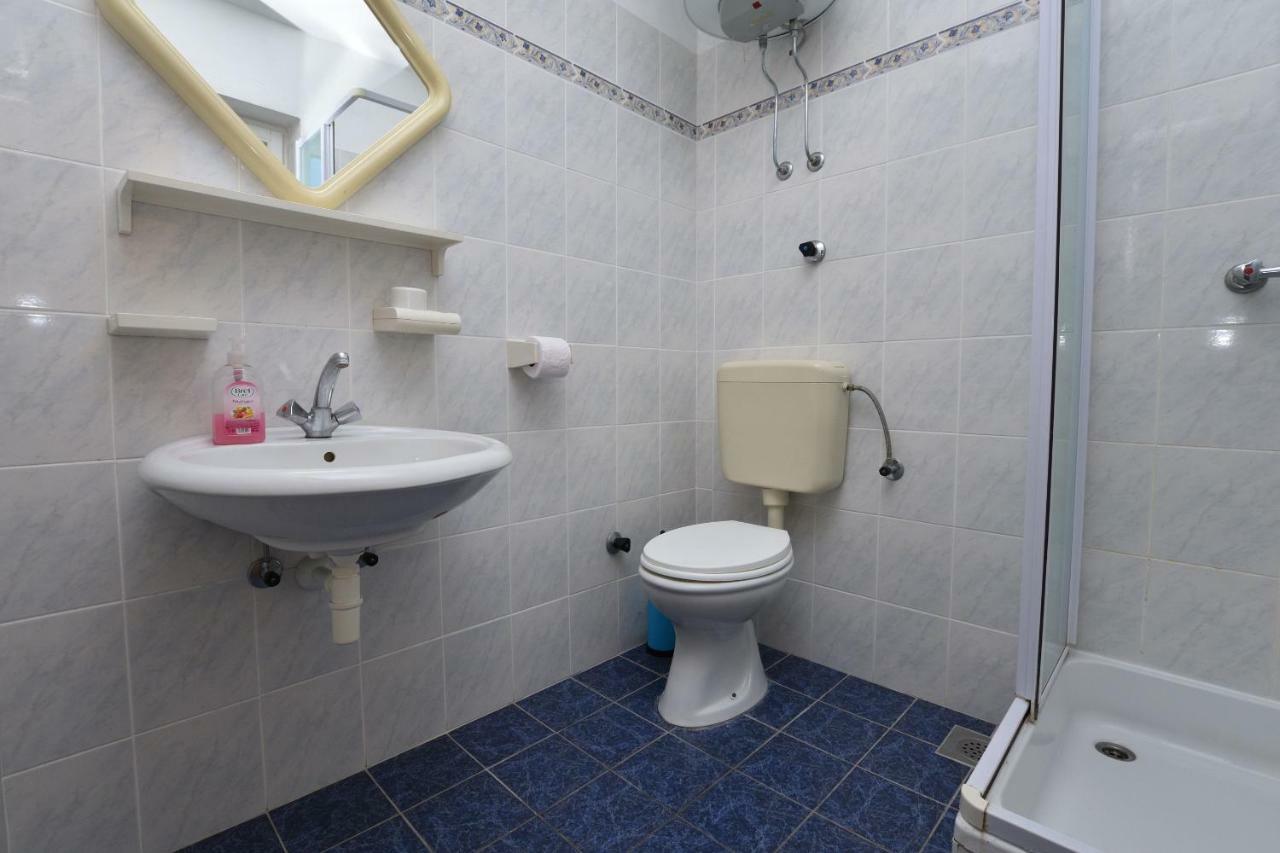 Apartments And Rooms Jakov Primošten Екстериор снимка