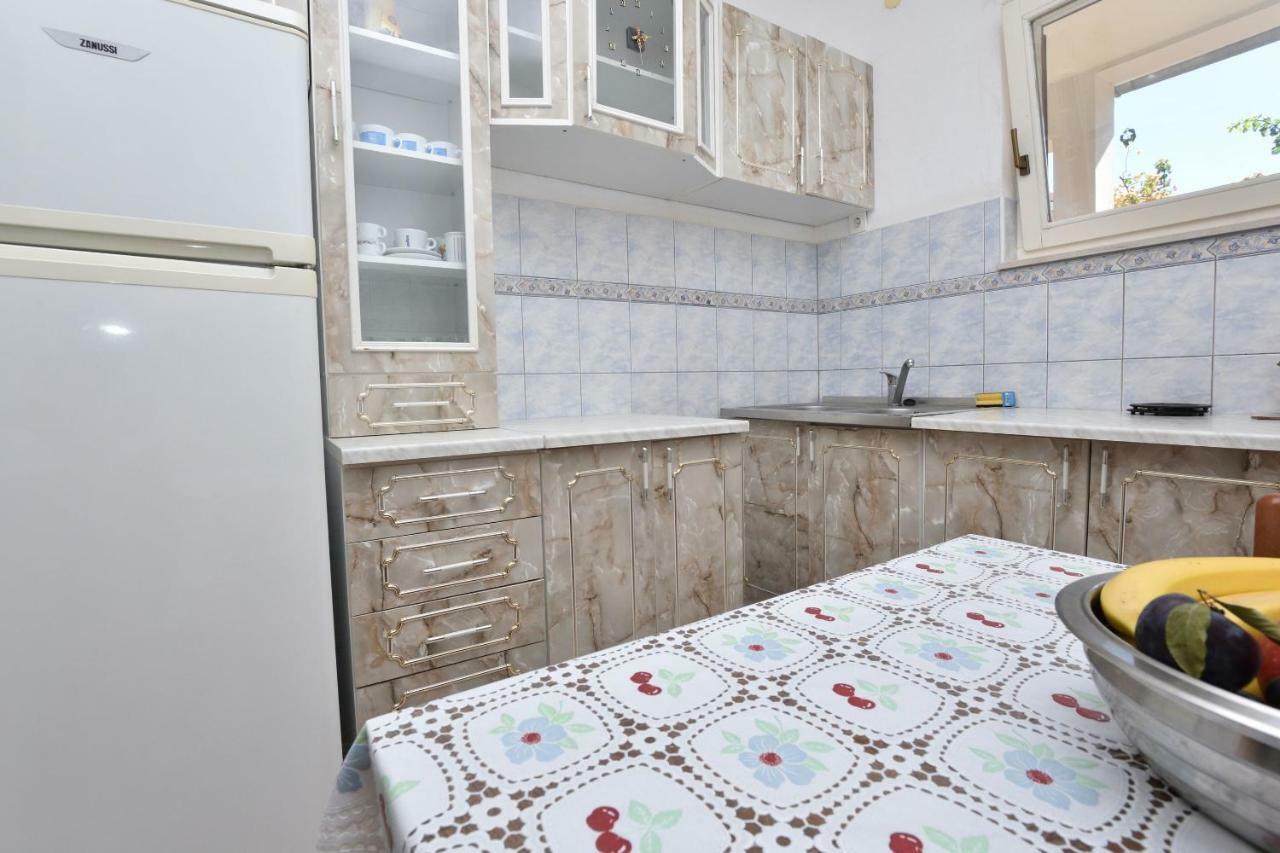 Apartments And Rooms Jakov Primošten Екстериор снимка