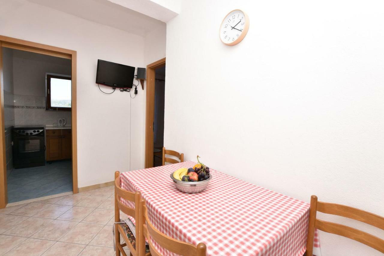 Apartments And Rooms Jakov Primošten Екстериор снимка